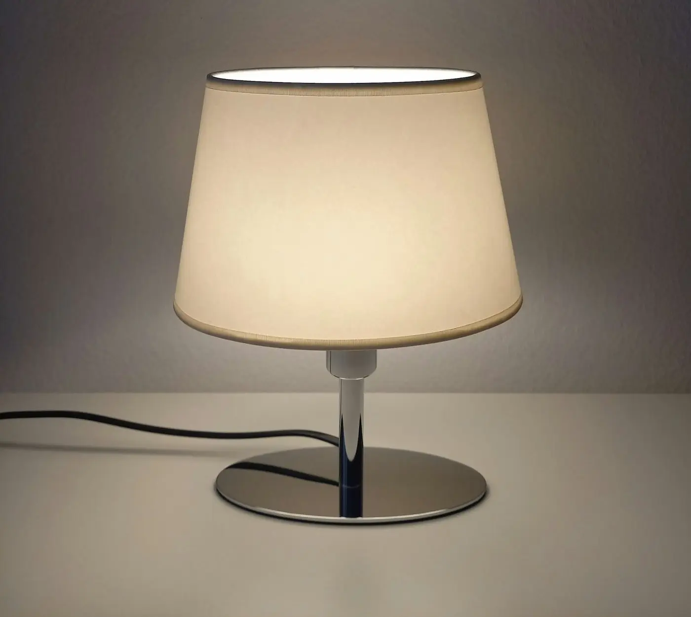 a lamp that is sitting on a table